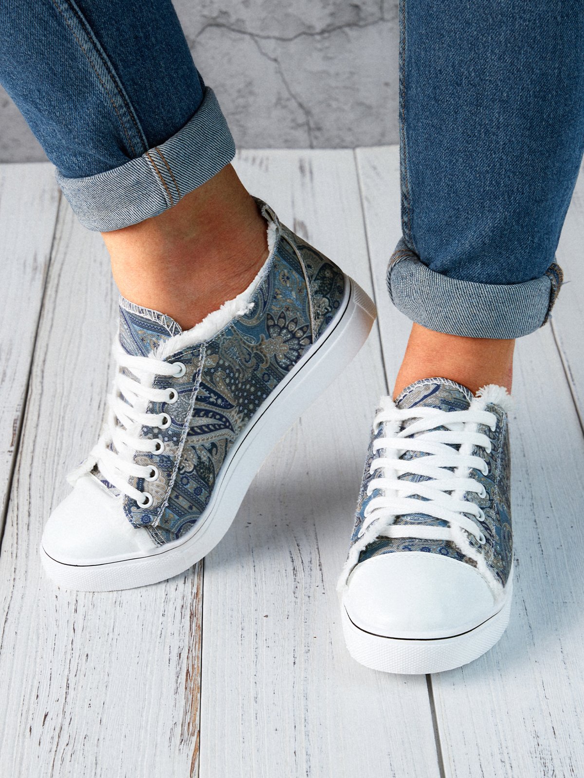 Women Ethnic All Season Ethnic Wearable Flat Heel Closed Toe Fabric Lace-Up Canvas Sneakers