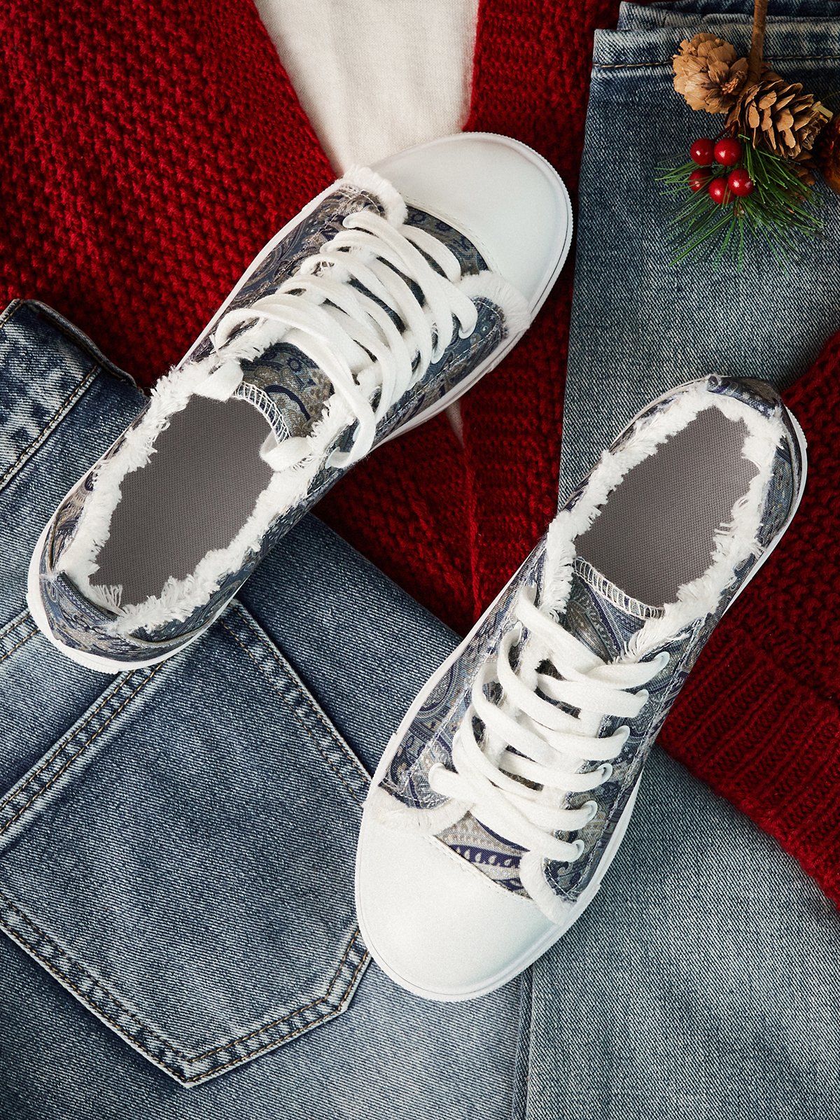 Women Ethnic All Season Ethnic Wearable Flat Heel Closed Toe Fabric Lace-Up Canvas Sneakers