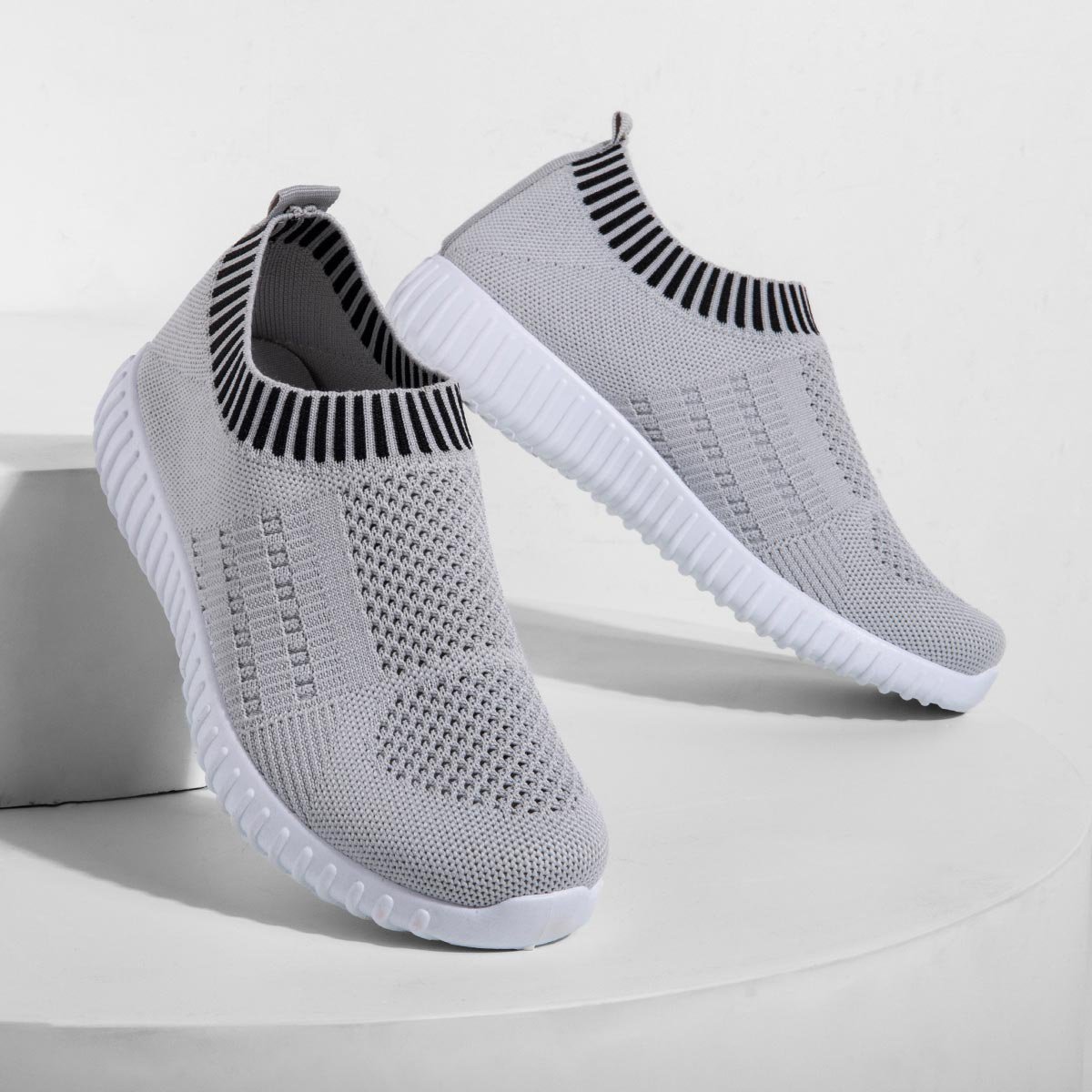 All Season Elastic Athletic Slip-On Sneakers Plus Sizes