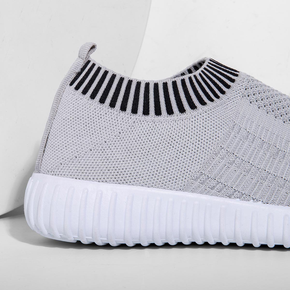 All Season Elastic Athletic Slip-On Sneakers Plus Sizes
