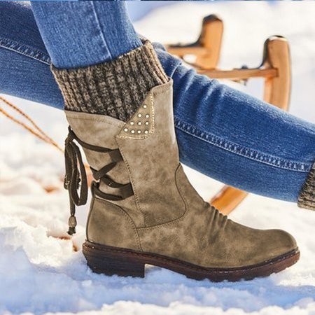 Warm Suede Boots With Lace Up