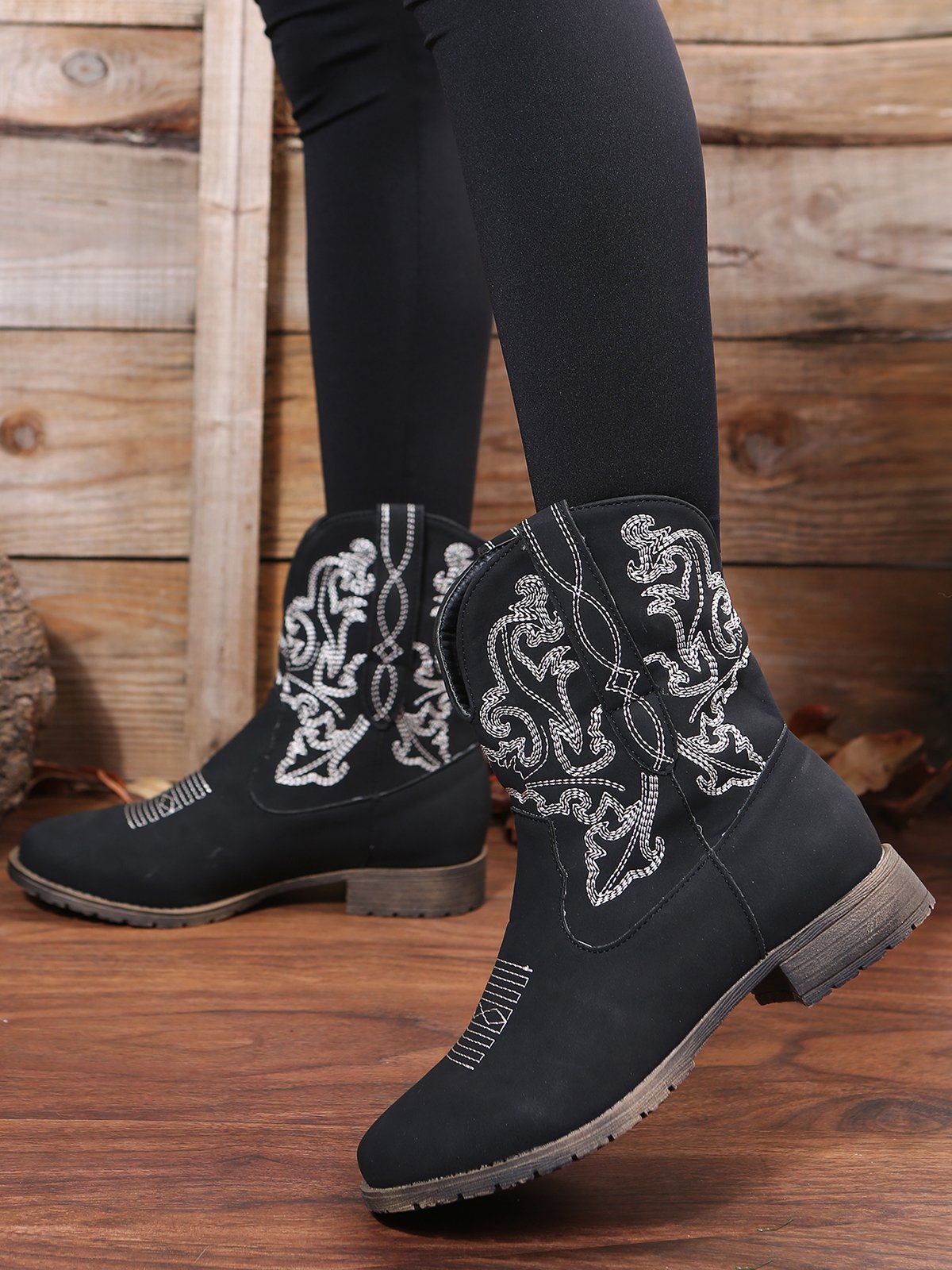 Retro Ethnic Embroidered Cowboy Cowboy Boot