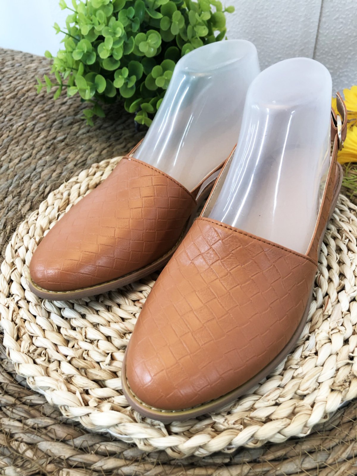 Leather Flats/loafers