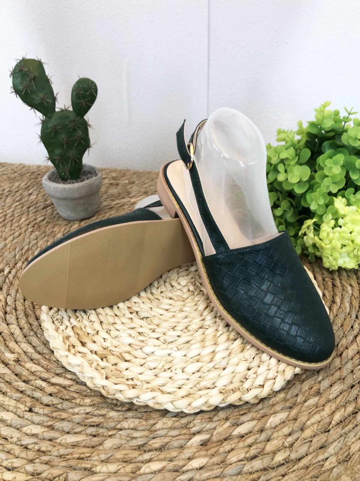 Leather Flats/loafers