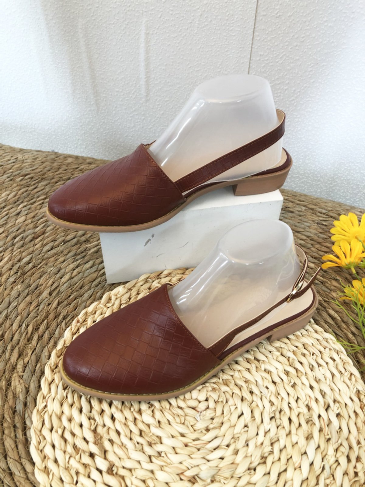 Leather Flats/loafers