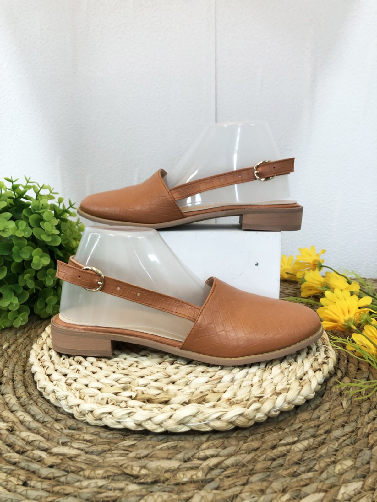 Leather Flats/loafers