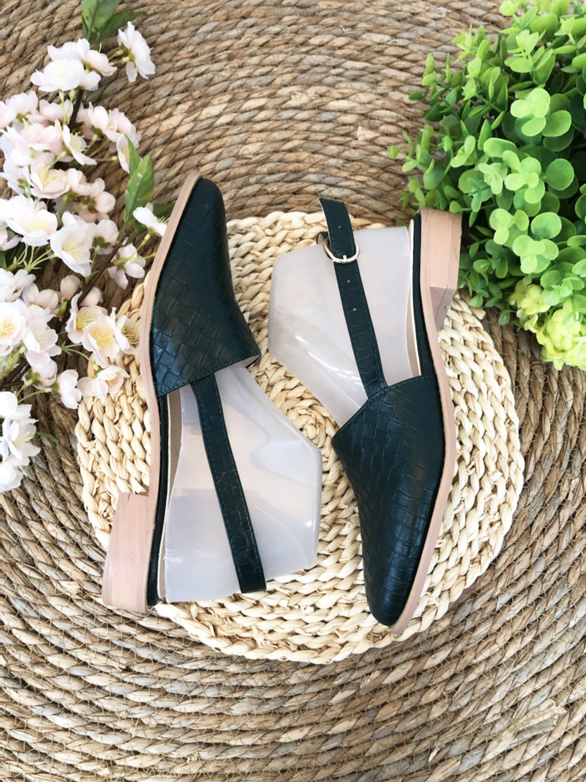 Leather Flats/loafers