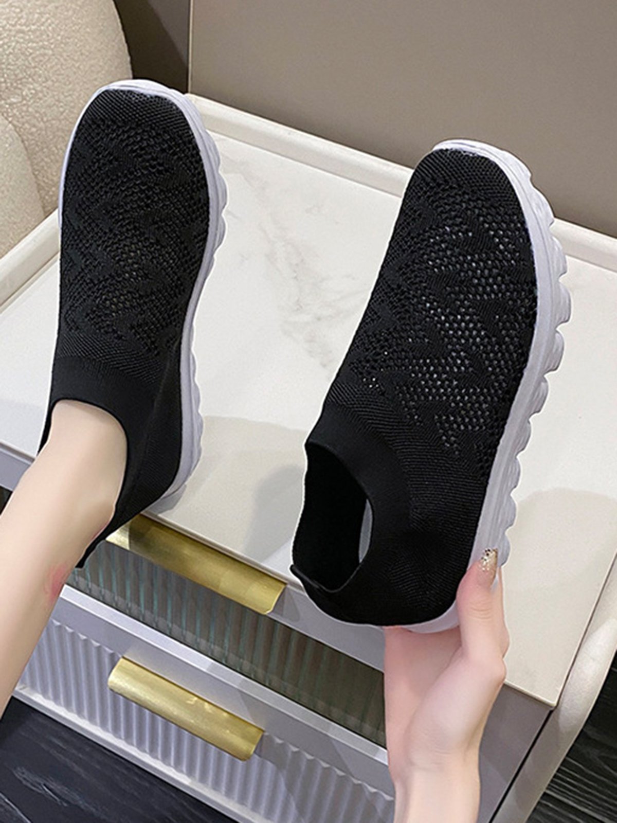 Geometric Lightweight Soft Sole Non-Slip Flyknit Sneakers