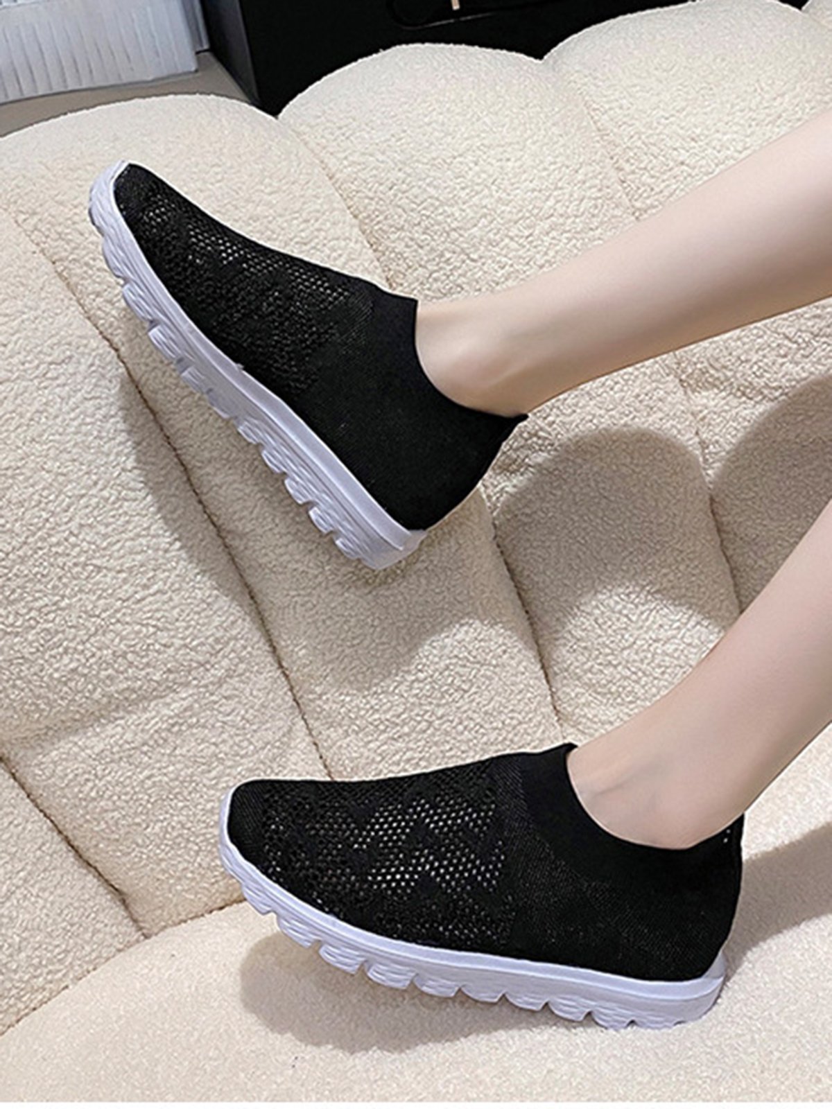 Geometric Lightweight Soft Sole Non-Slip Flyknit Sneakers