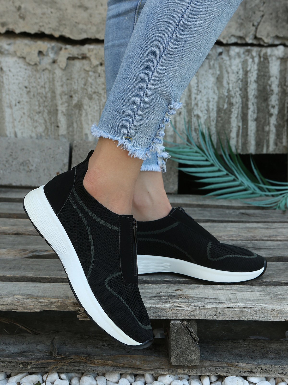 Leopard Print Plain Zip Panel Comfortable Flyknit Sneakers