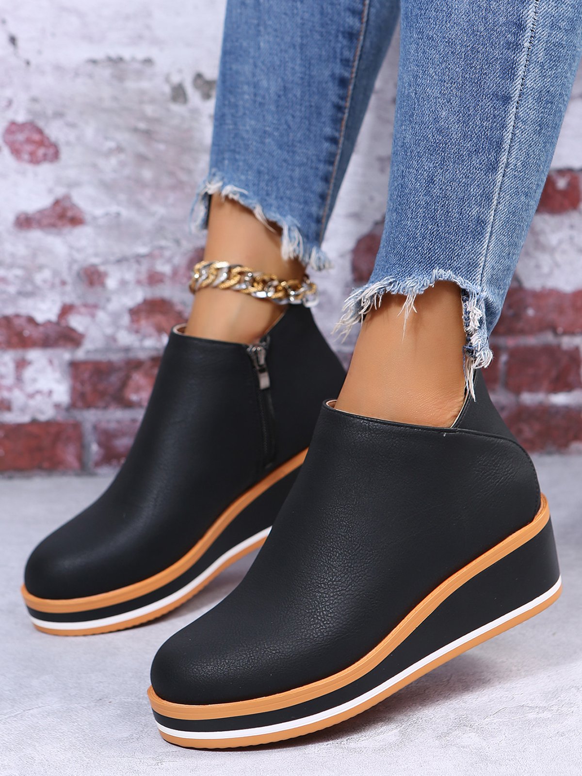 Simple Plain Wedge Ankle Boots