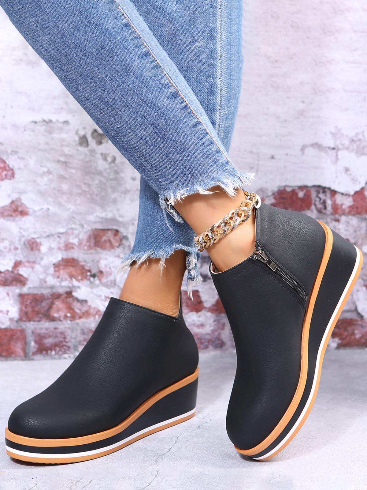 Simple Plain Wedge Ankle Boots