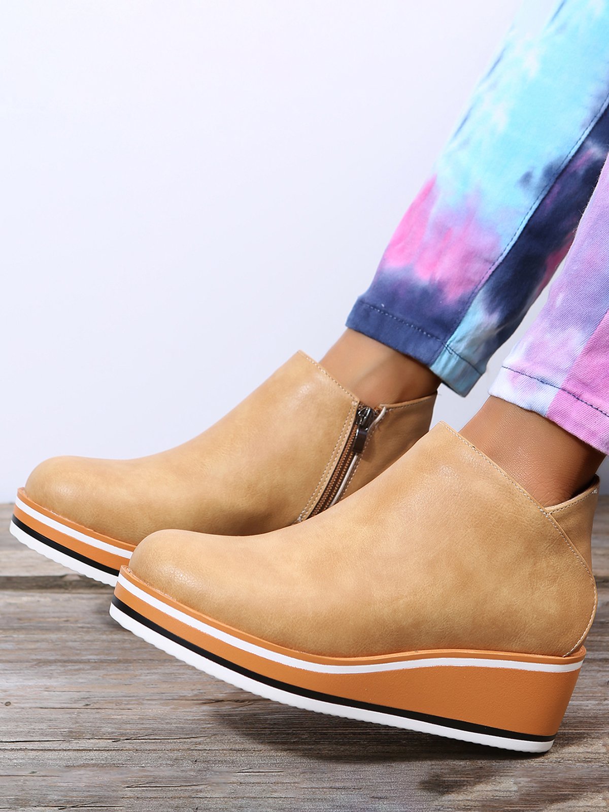 Simple Plain Wedge Ankle Boots