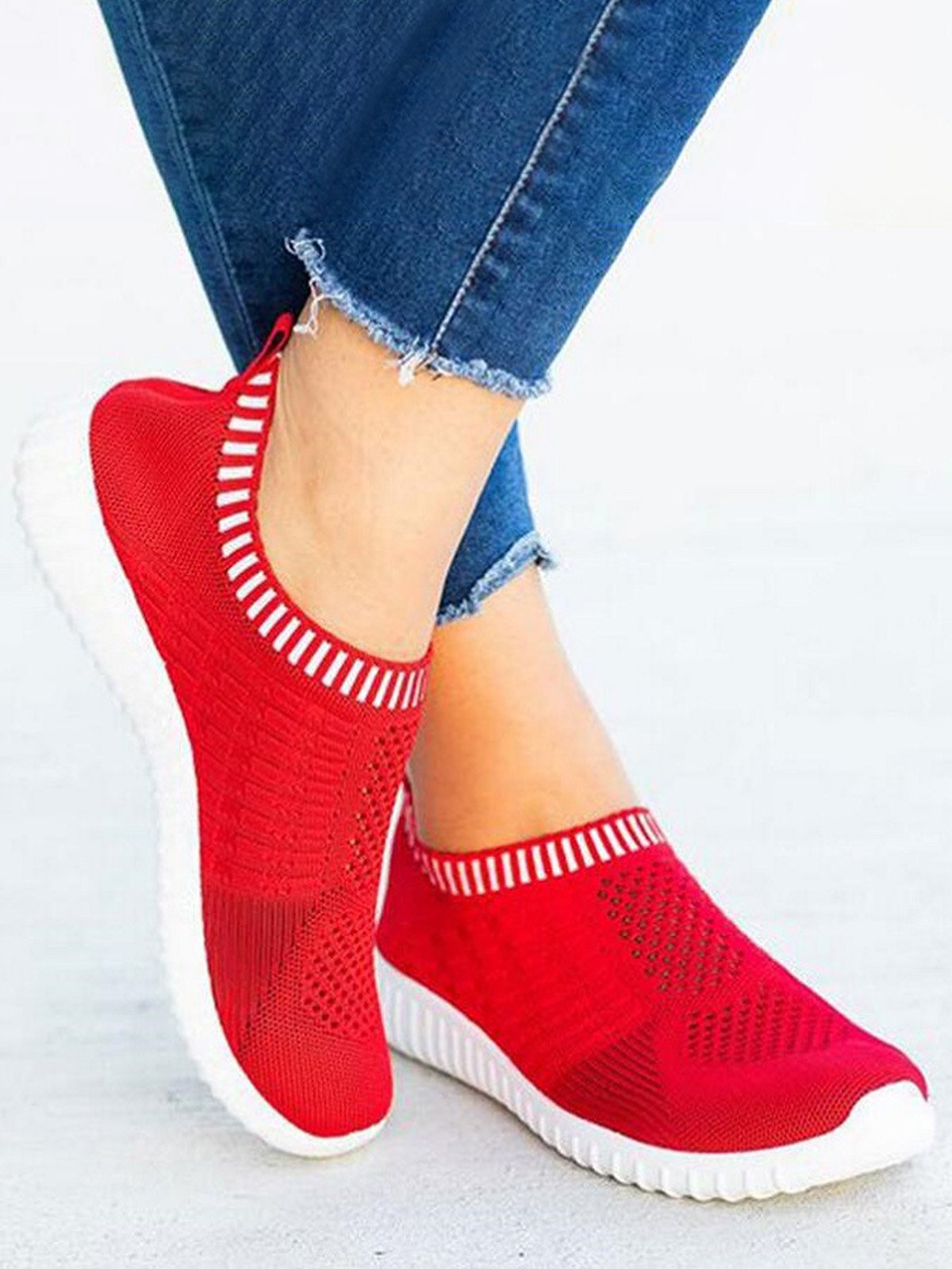 All Season Elastic Athletic Slip-On Sneakers Plus Sizes