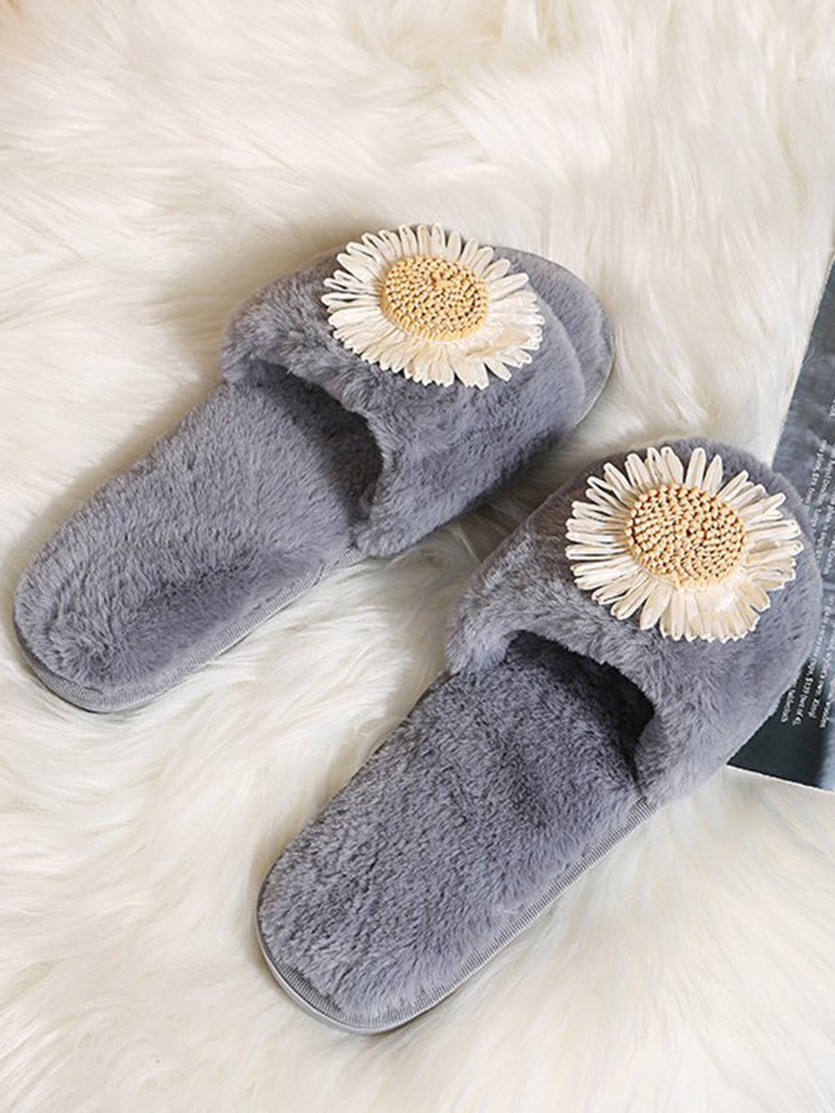 Daisy Furry Home Slippers One Size Small