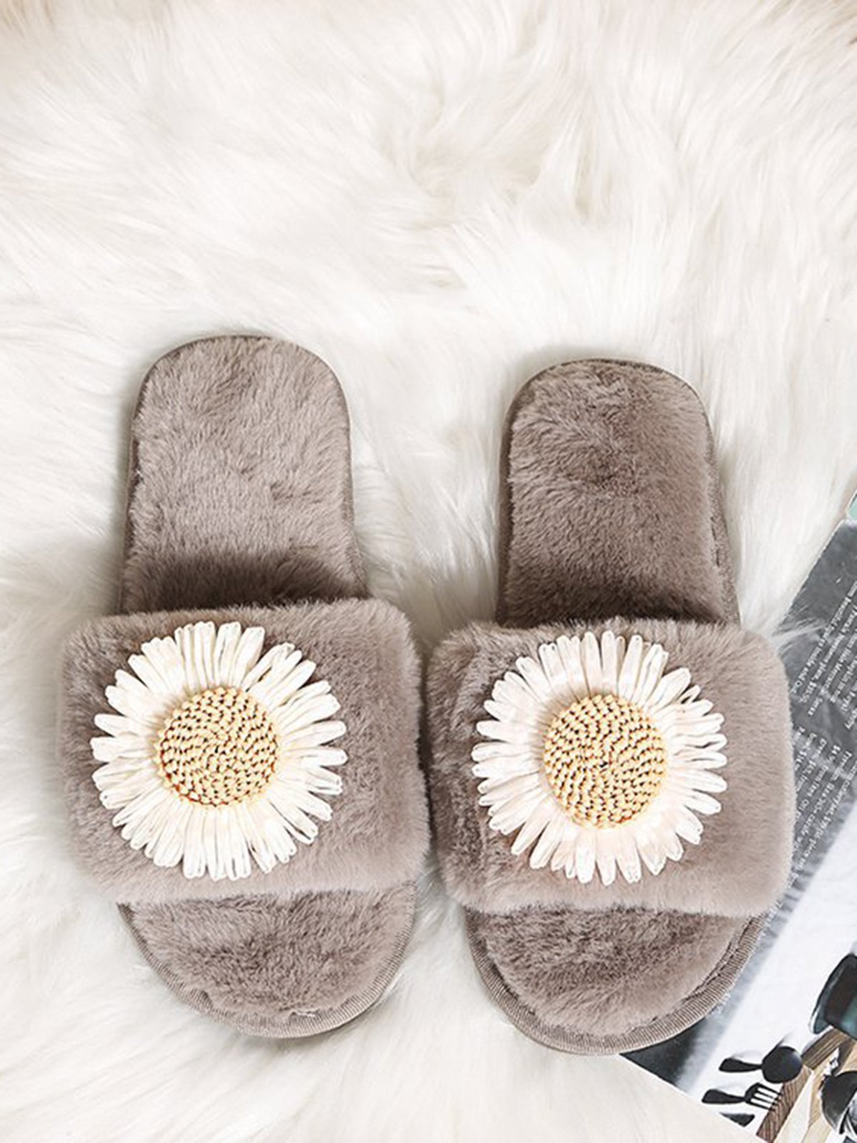 Daisy Furry Home Slippers One Size Small