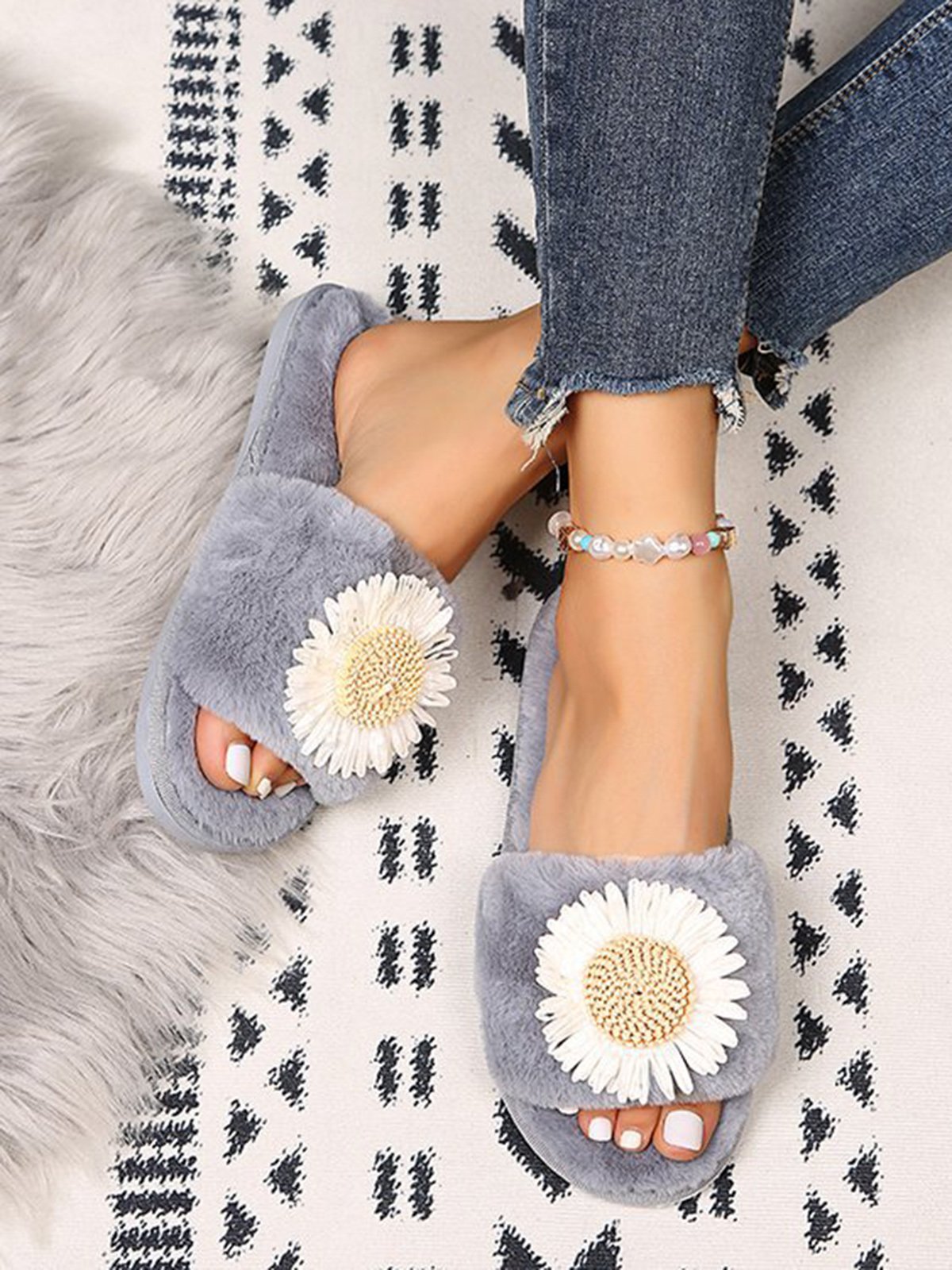 Daisy Furry Home Slippers One Size Small