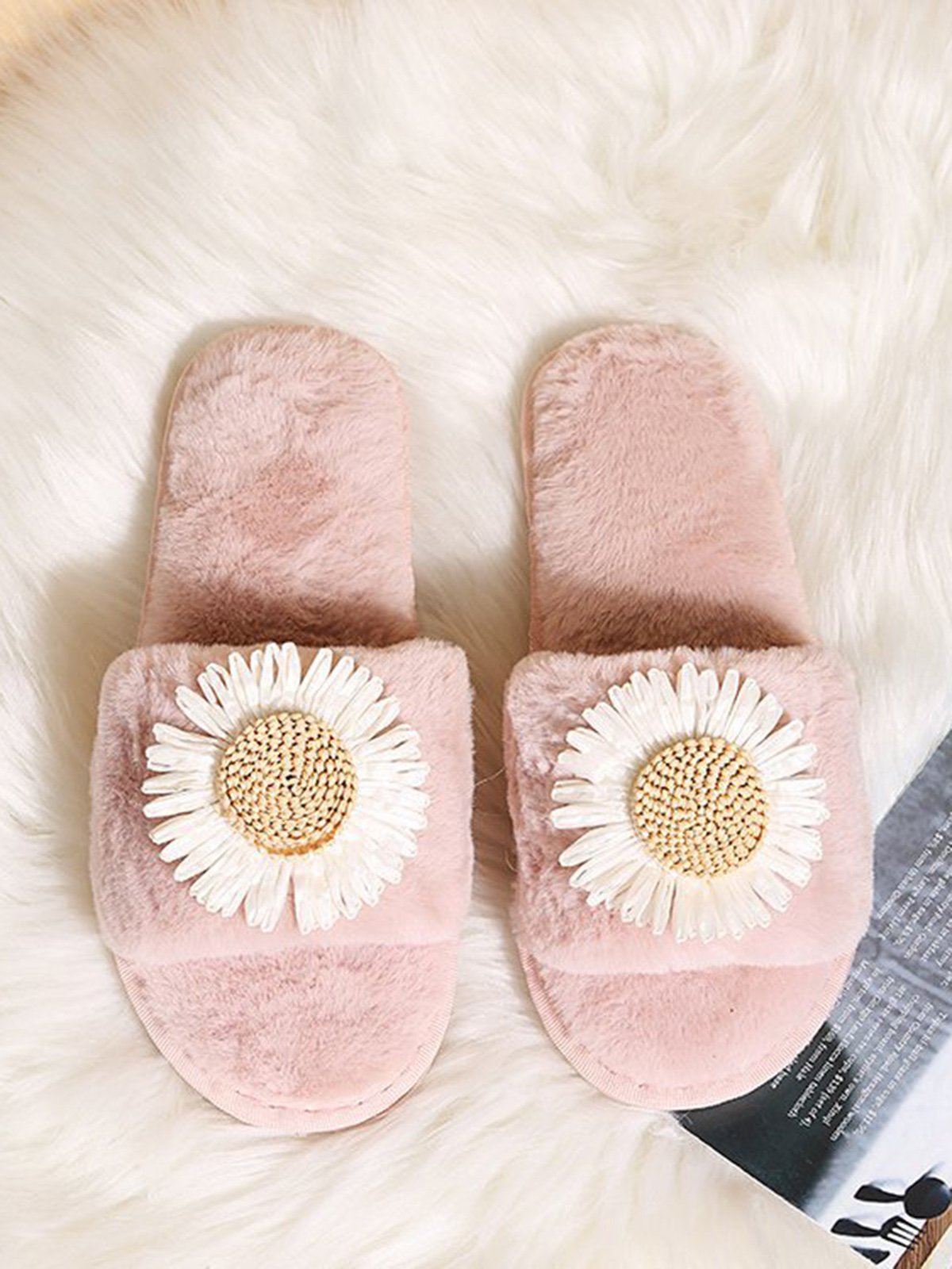 Daisy Furry Home Slippers One Size Small