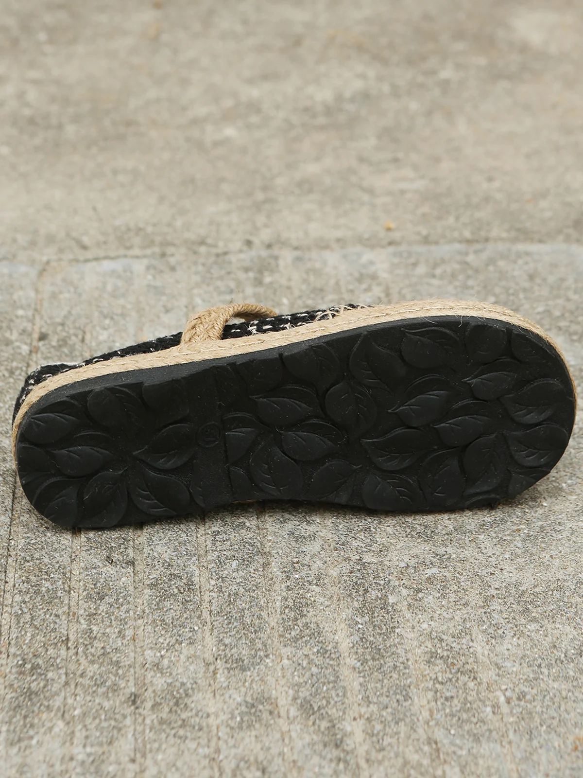 Bohemian Ethnic Style Plaid Straw Flats