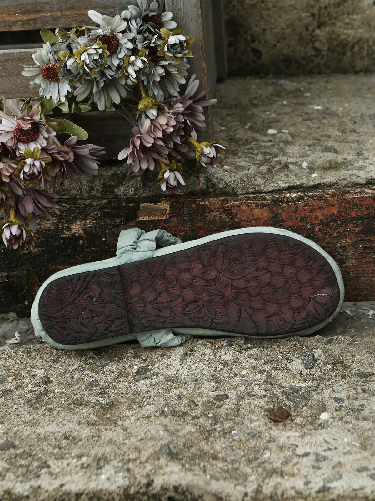 Bohemian Ethnic Floral Embroidery Linen Mary Jane Flats