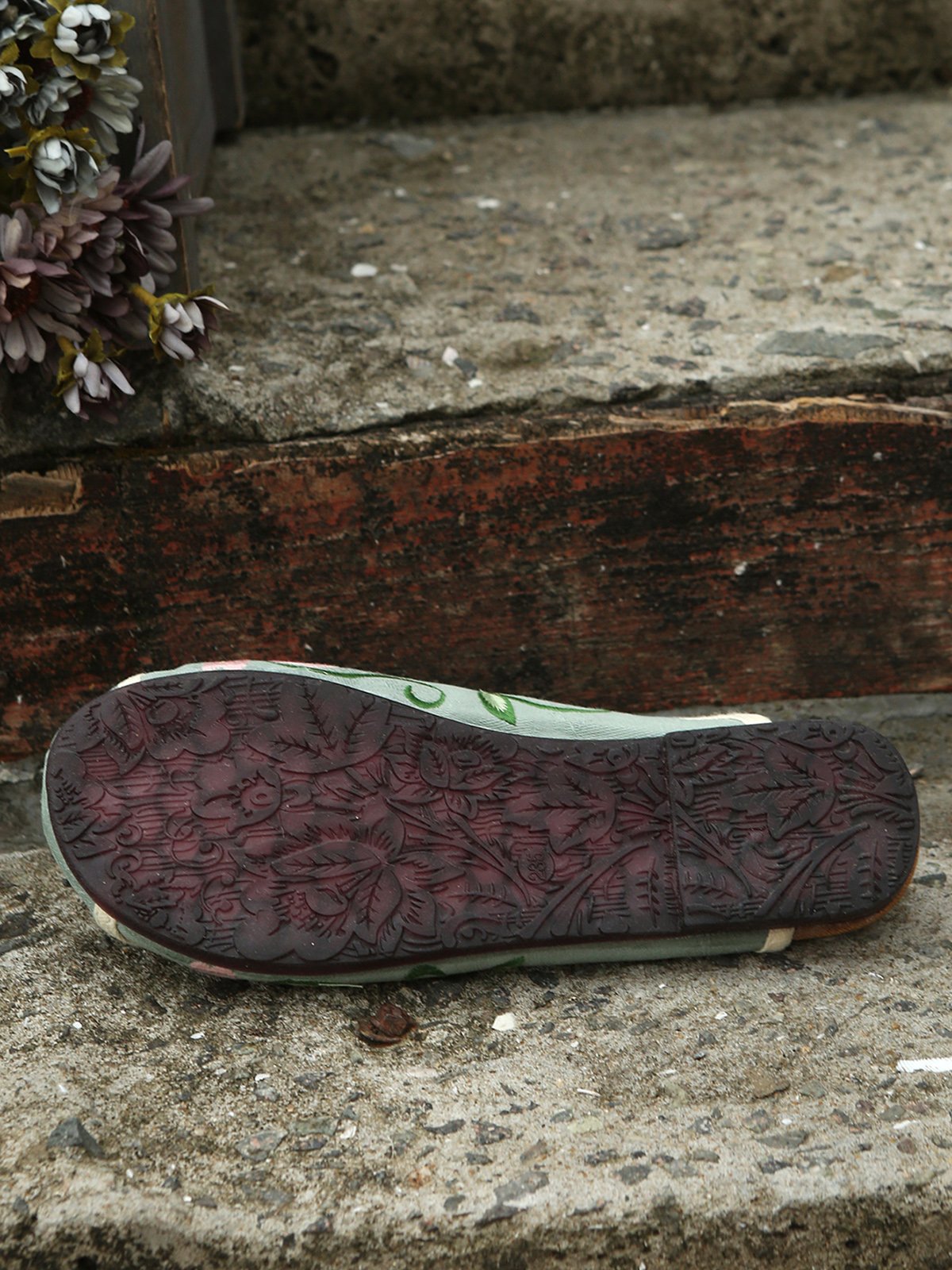 Boho Ethnic Floral Embroidery Mules