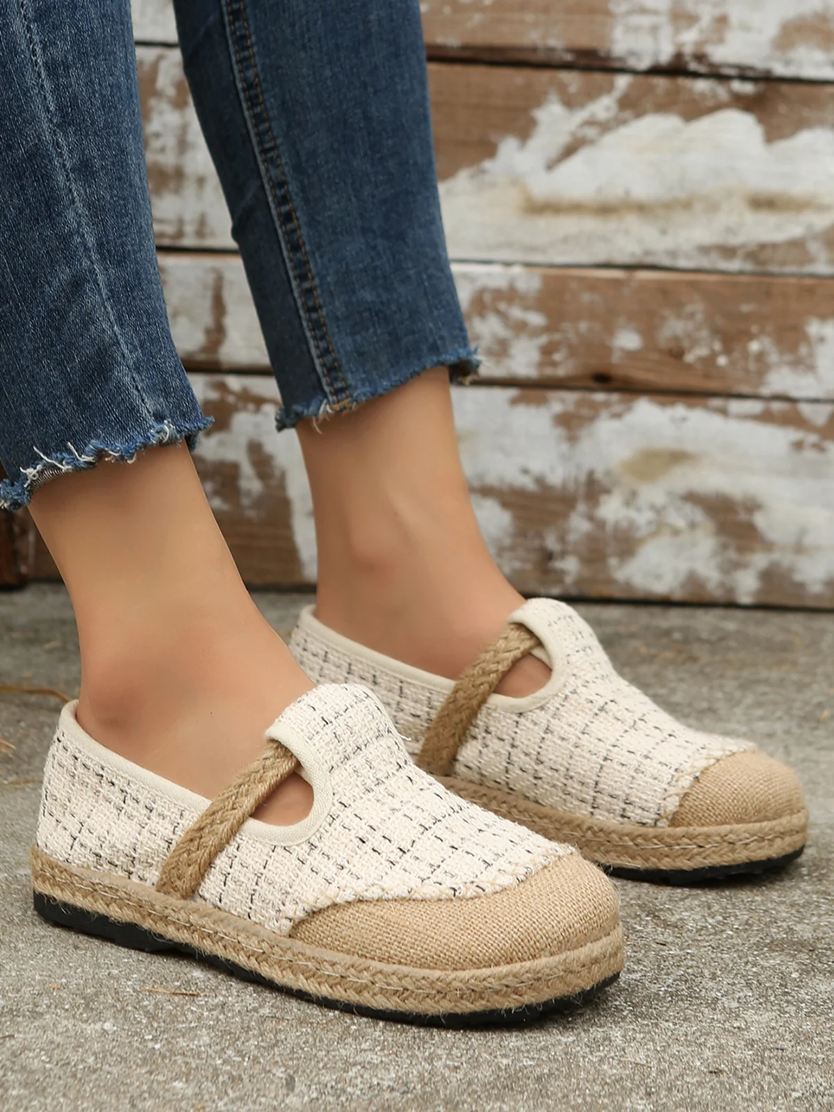 Bohemian Ethnic Style Plaid Straw Flats