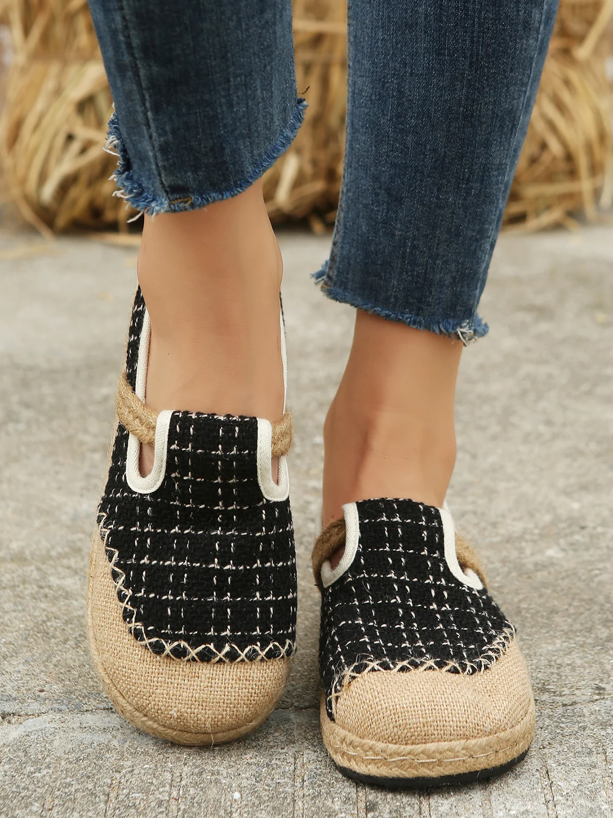 Bohemian Ethnic Style Plaid Straw Flats