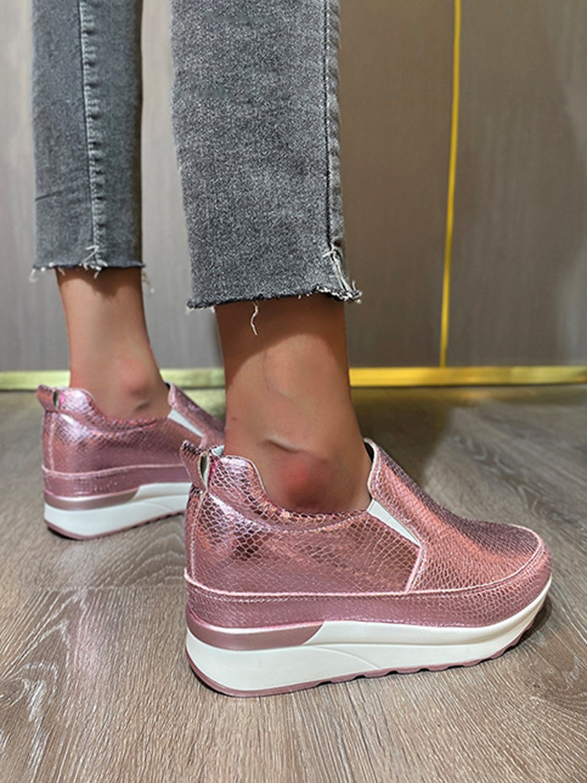 Glossy Slip-on Slip-on Inner Heightening Platform Wedge Sneakers