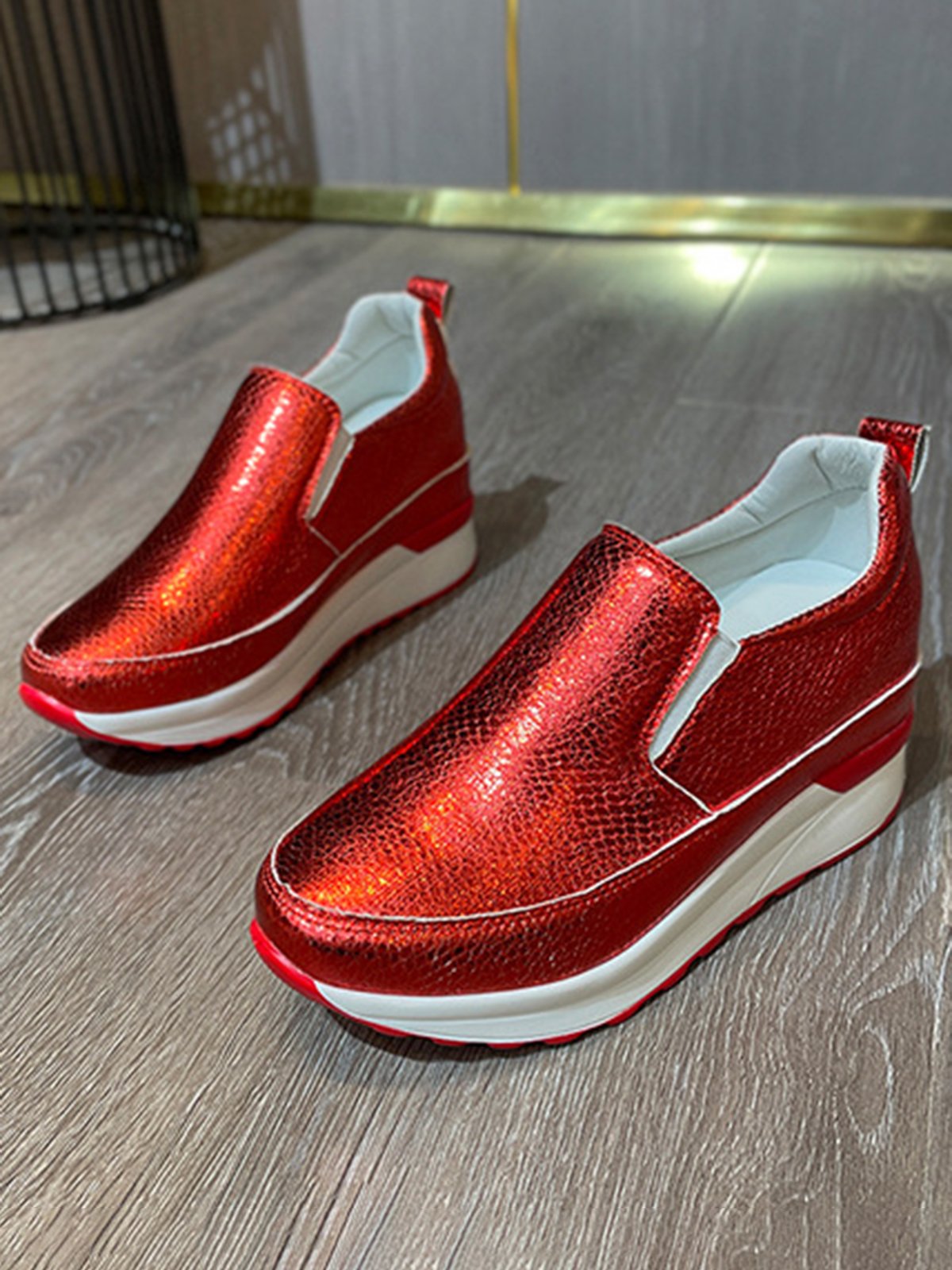 Glossy Slip-on Slip-on Inner Heightening Platform Wedge Sneakers