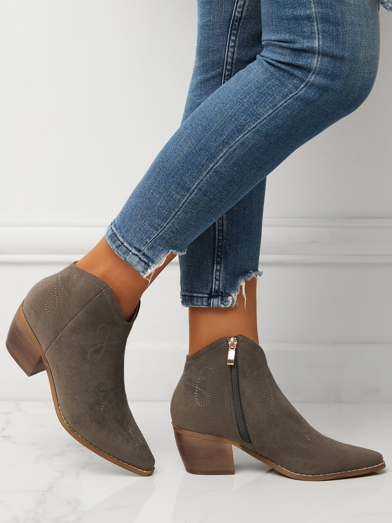 Soft Faux Suede Pointed Toe Chunky Heel Booties