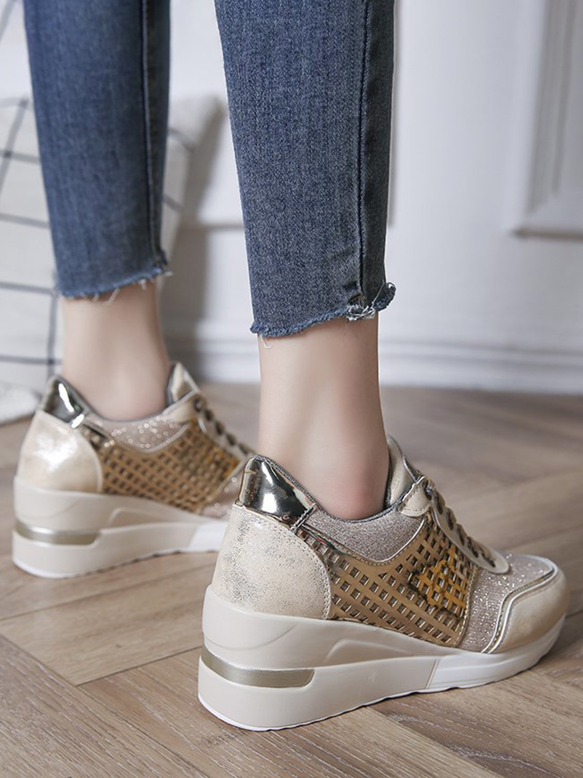 Leopard Gold Solid Color Cutout Mesh Casual Sneakers