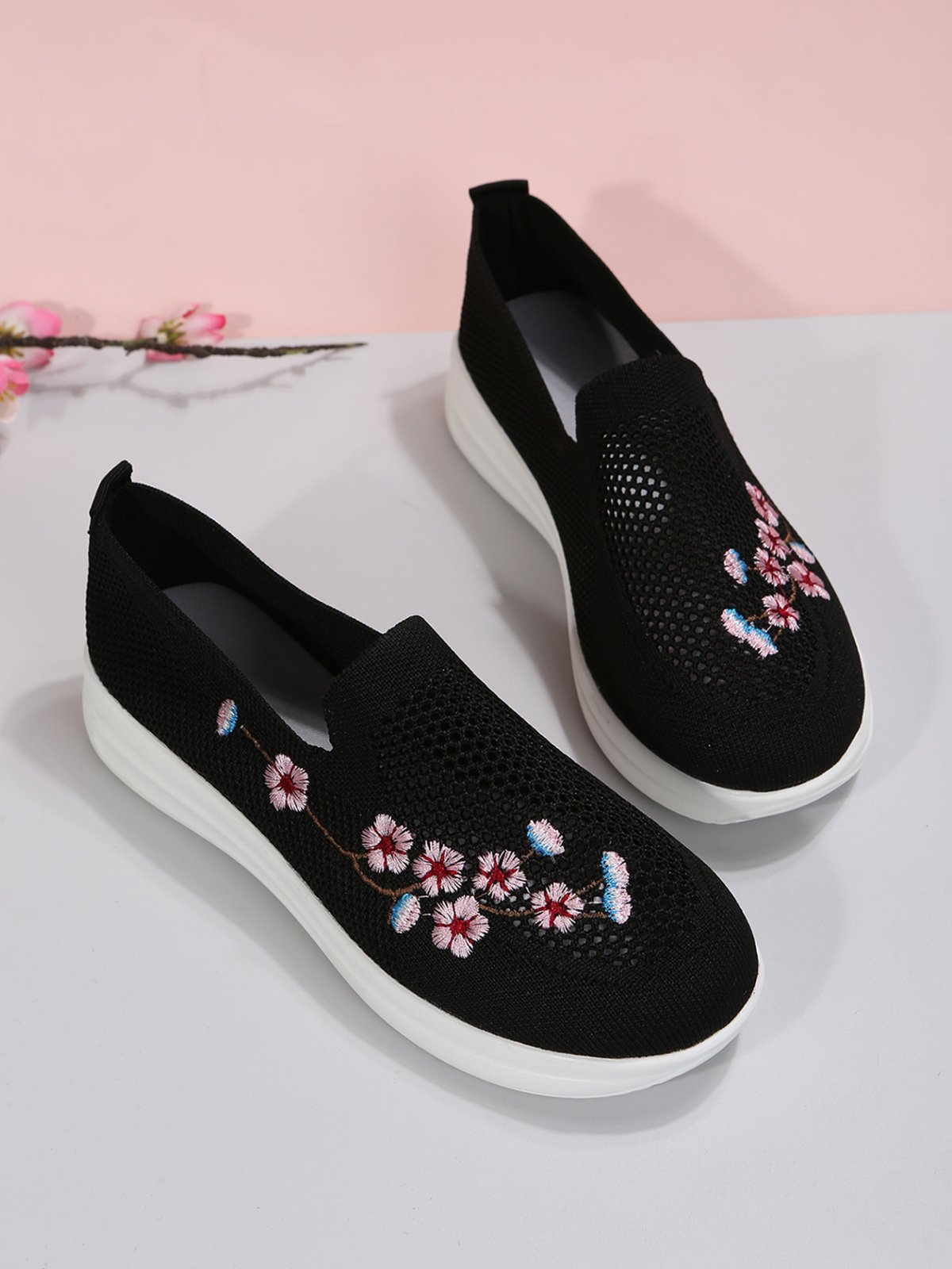 Floral Embroidered Flyknit Sneakers