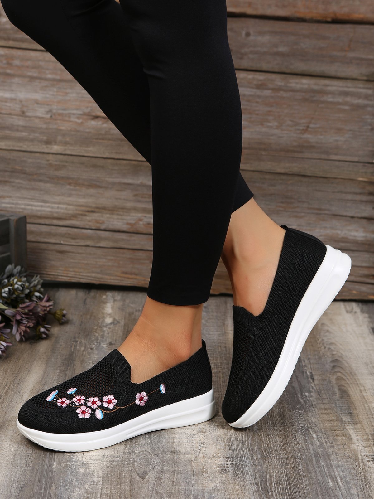 Floral Embroidered Flyknit Sneakers
