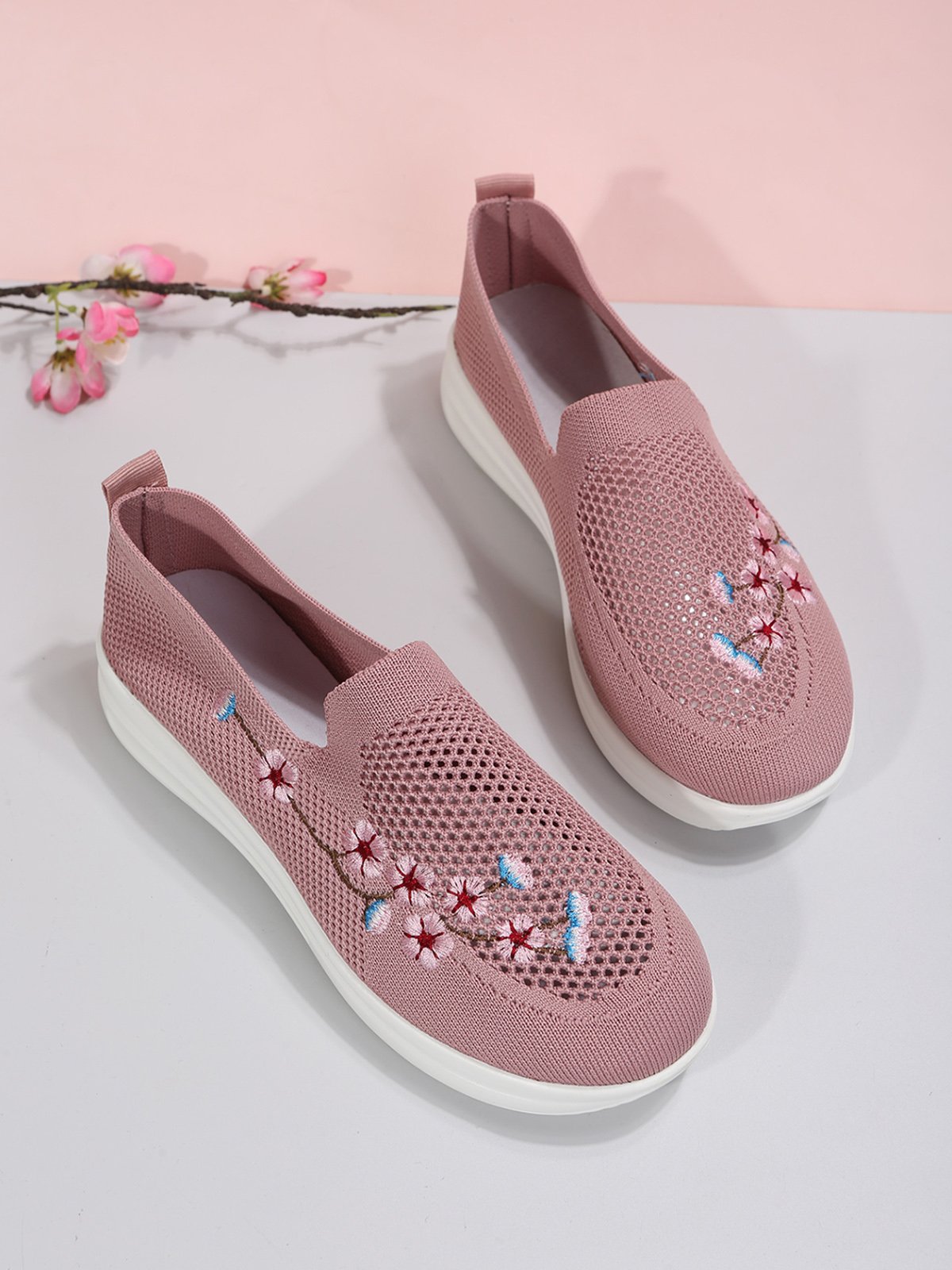 Floral Embroidered Flyknit Sneakers
