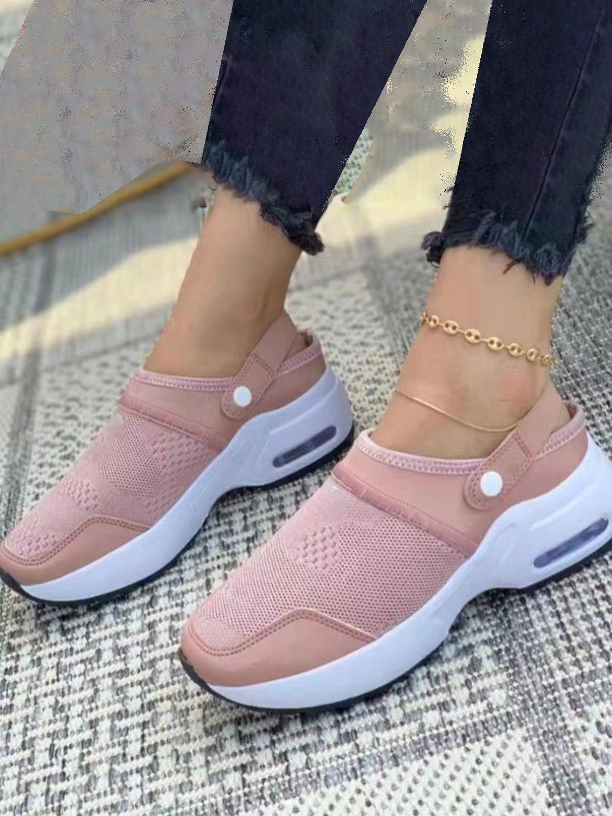 Breathable Mesh Panel Synthetic Leather Portable Sneakers