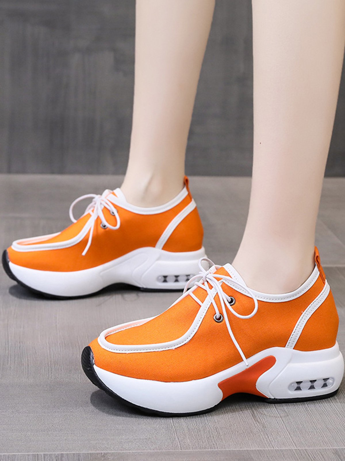 Split Joint Lace-Up Platform Air Cushioned Sneakers