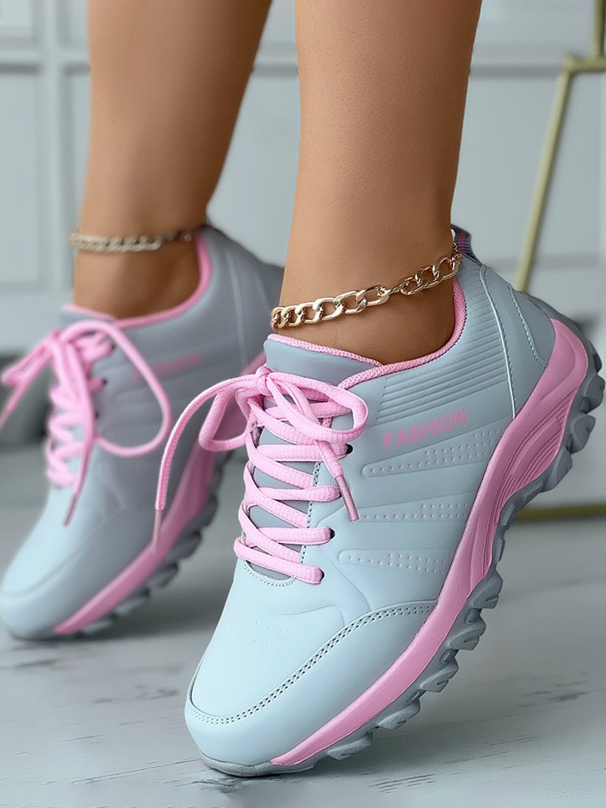 Letters Printing PU Outdoor Sneakers