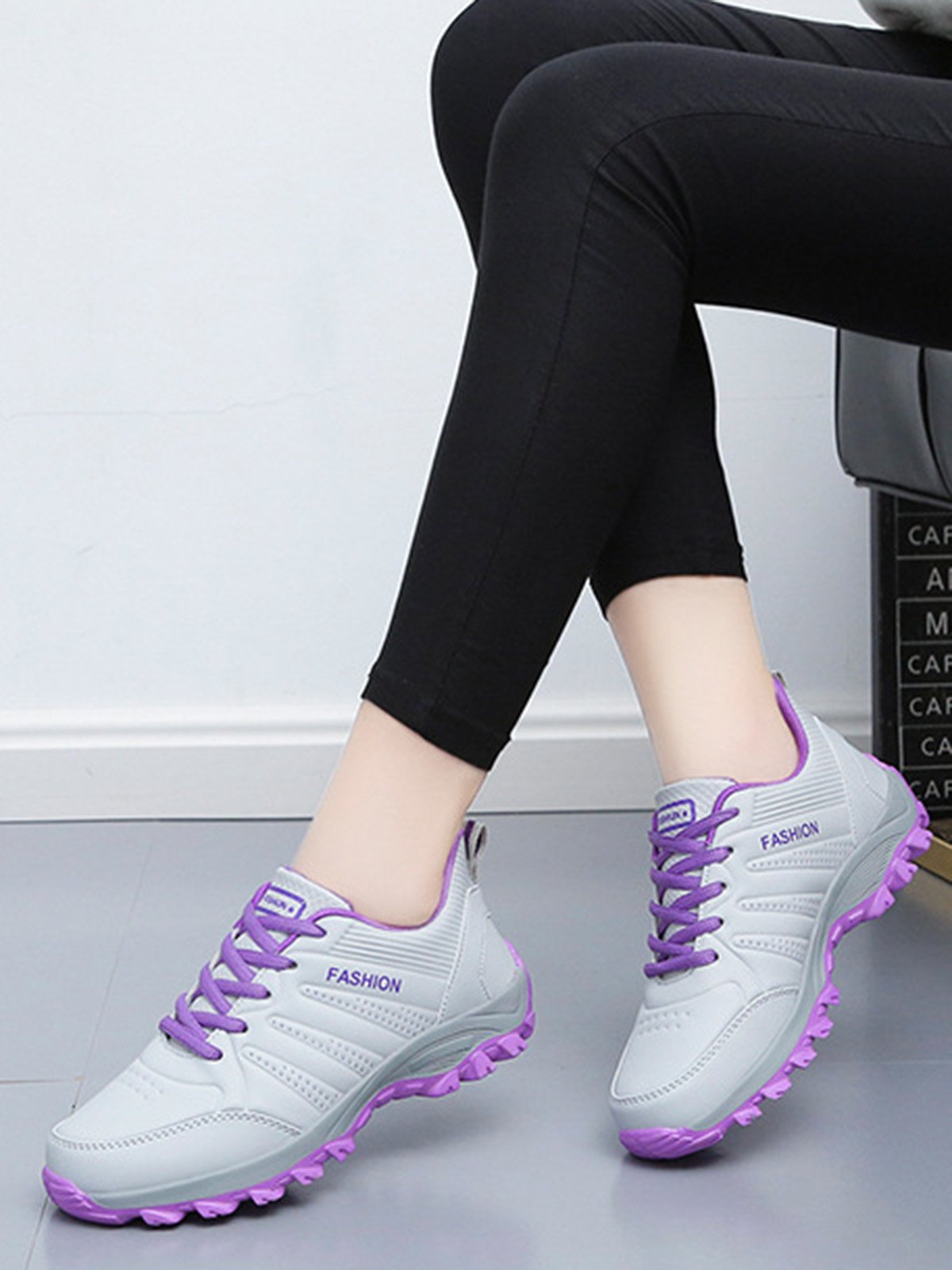 Letters Printing PU Outdoor Sneakers