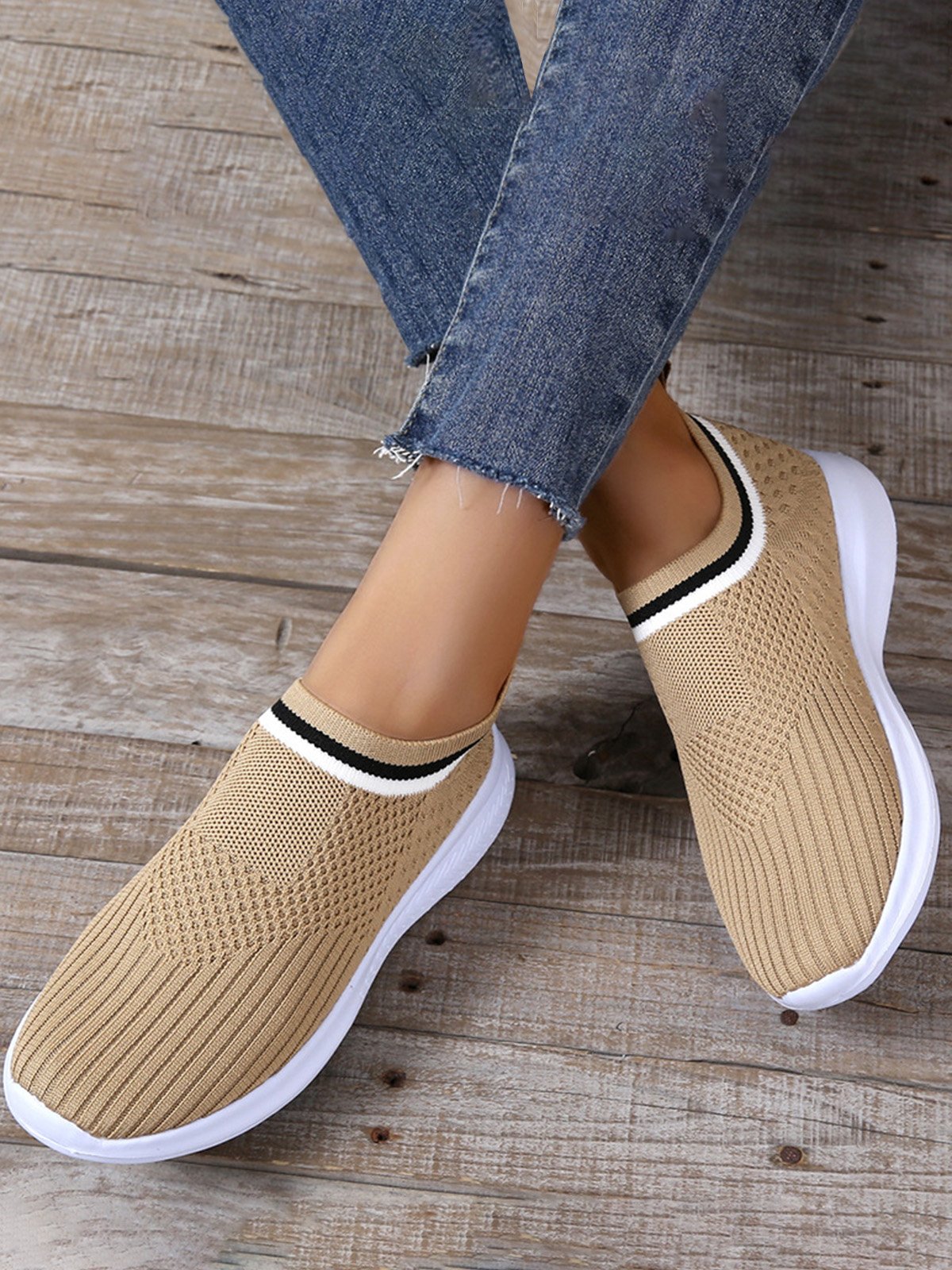 Plus Size Mesh Fabric Sneakers