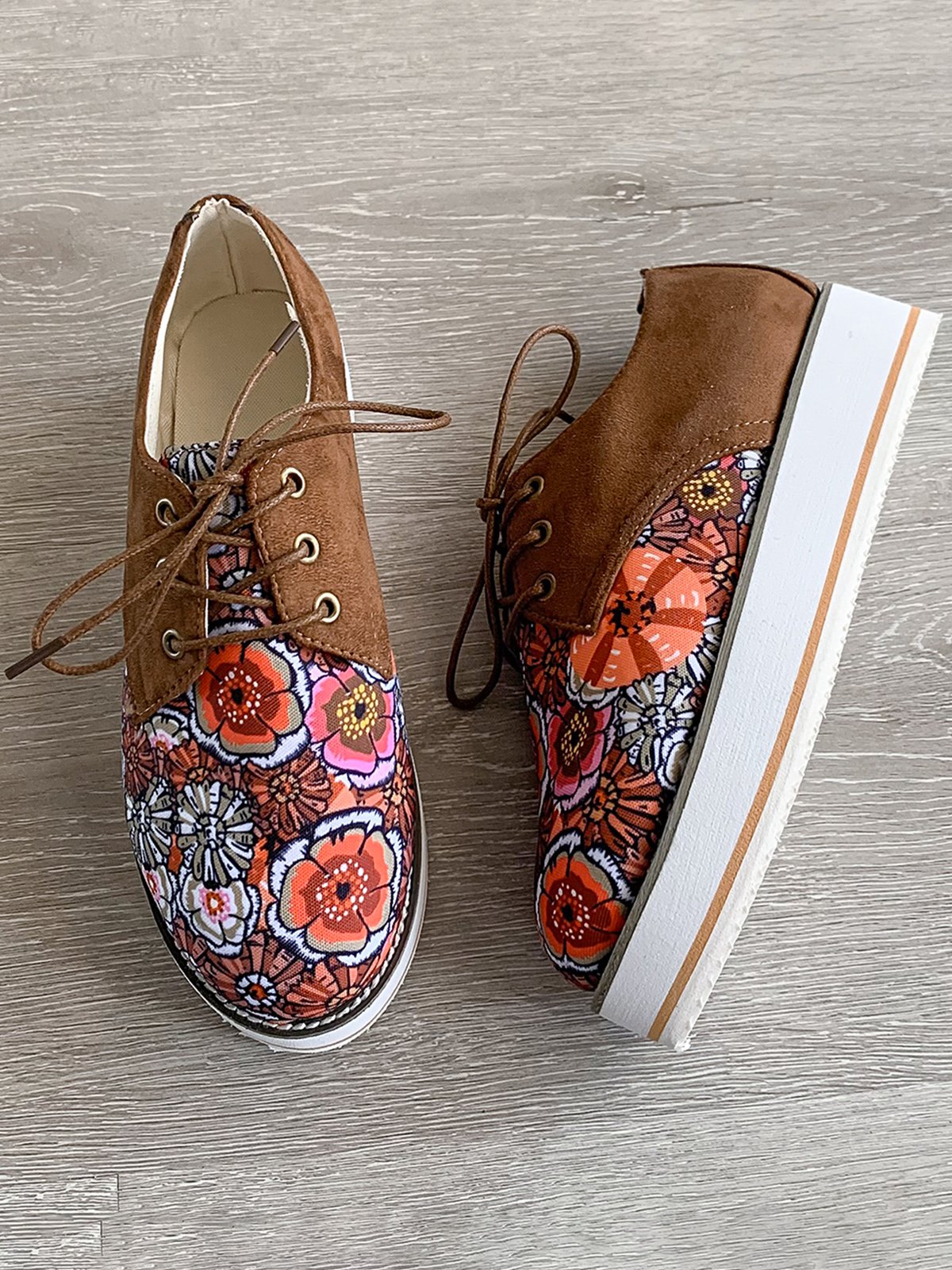 Floral Printed Patchwork Lace Up Shoes
