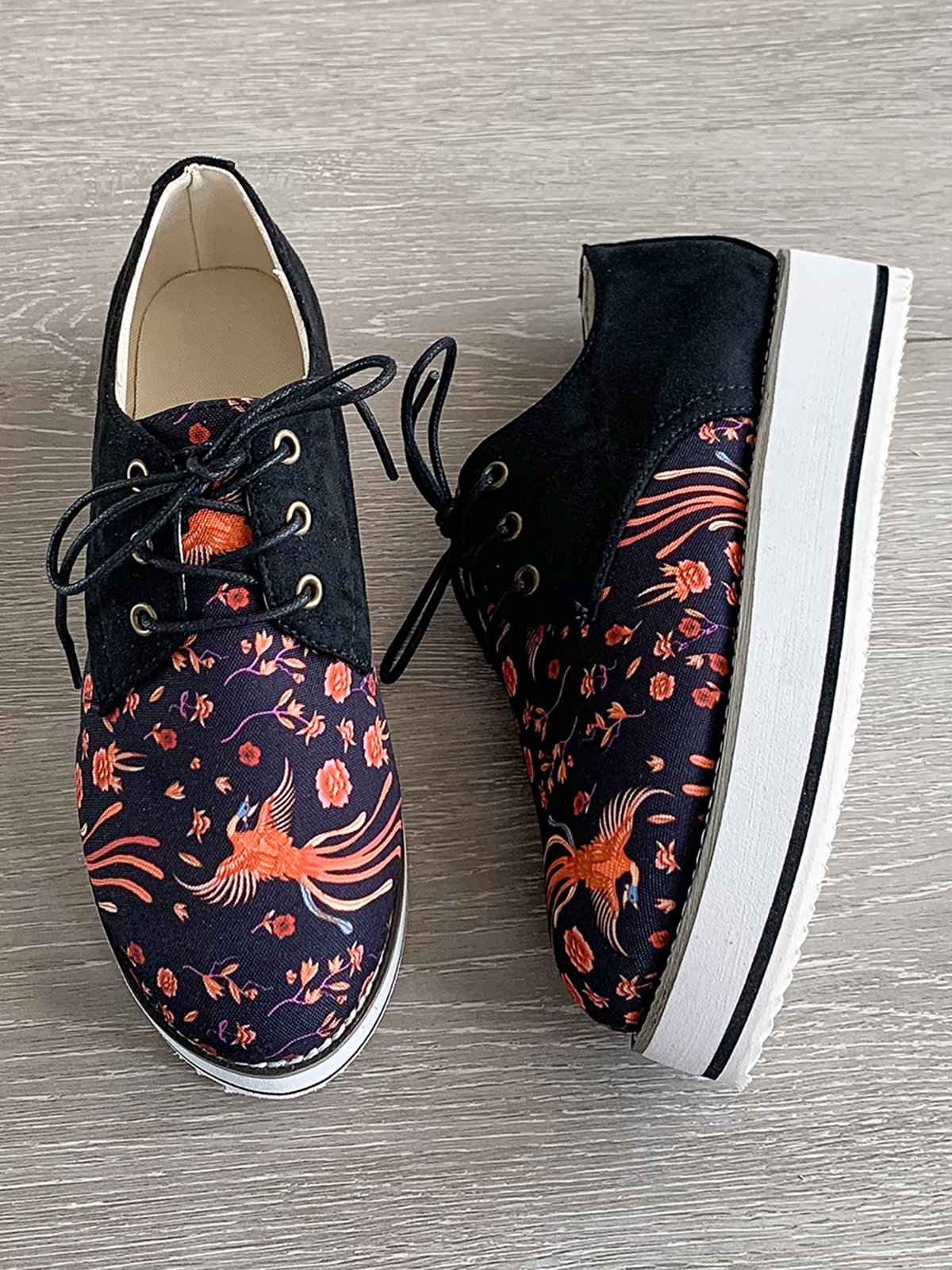 Floral Printed Patchwork Lace Up Shoes