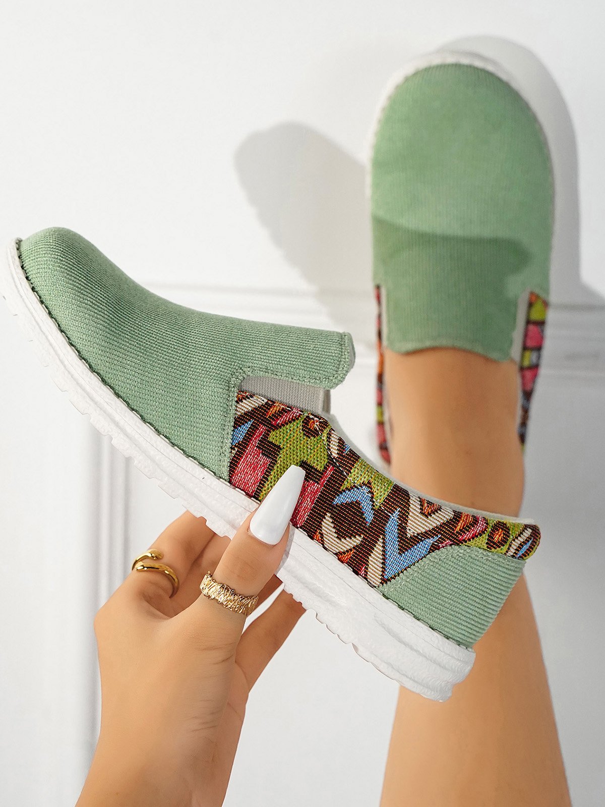 Plus Size Ethnic Split Joint Flats