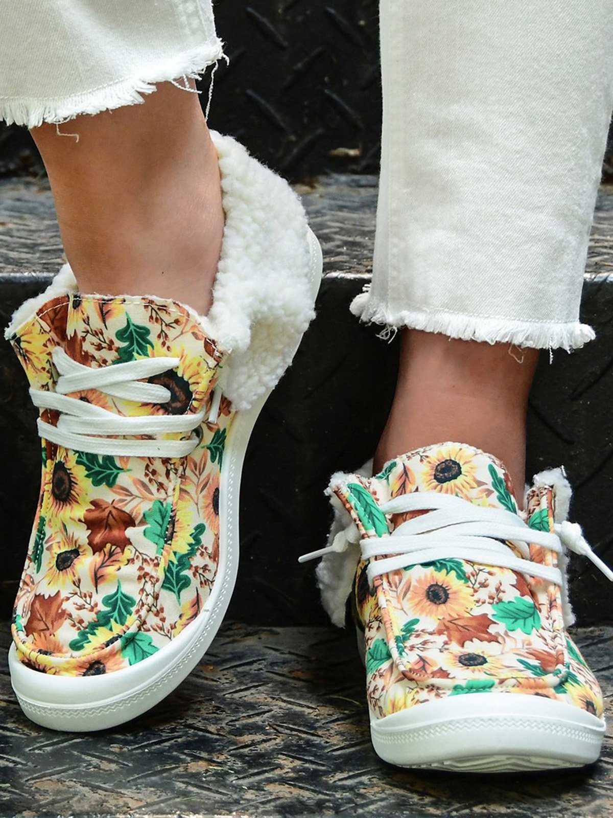 Women's Large Maple Leaf Sunflower Printed Plush Splicing Flat Shoes