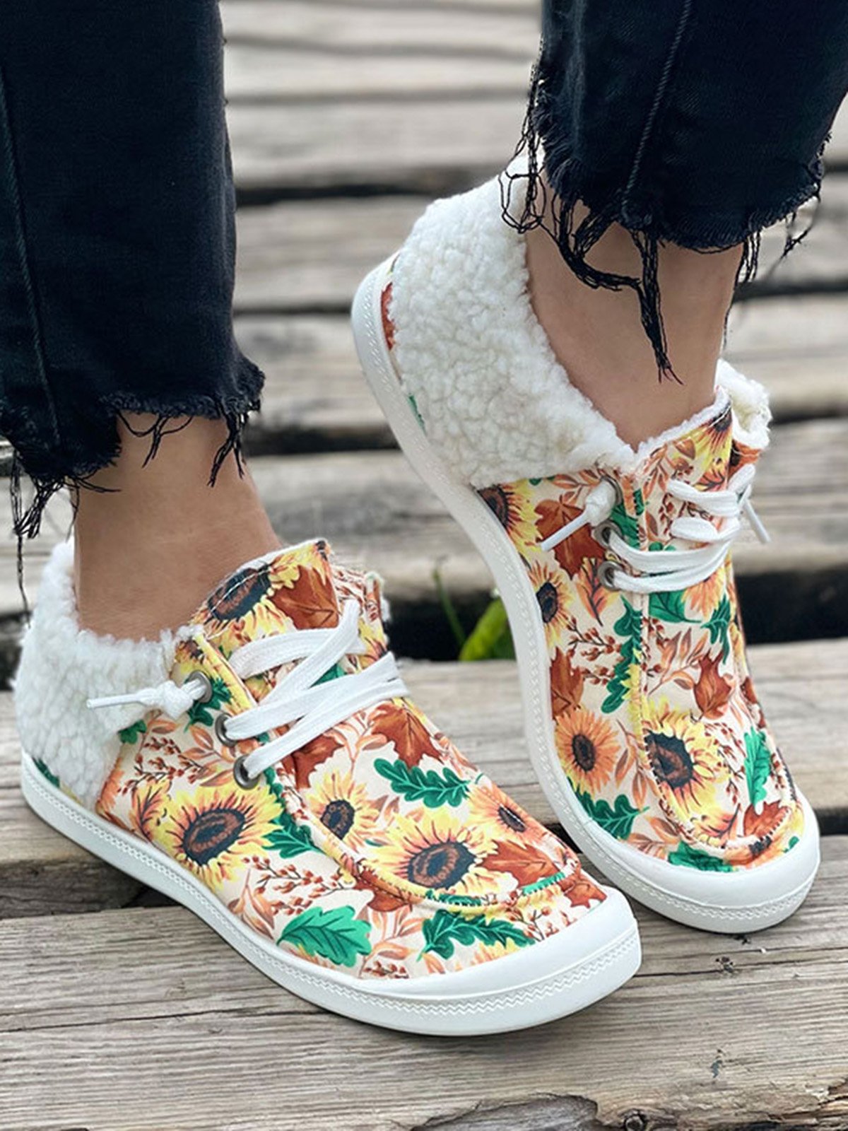 Women's Large Maple Leaf Sunflower Printed Plush Splicing Flat Shoes