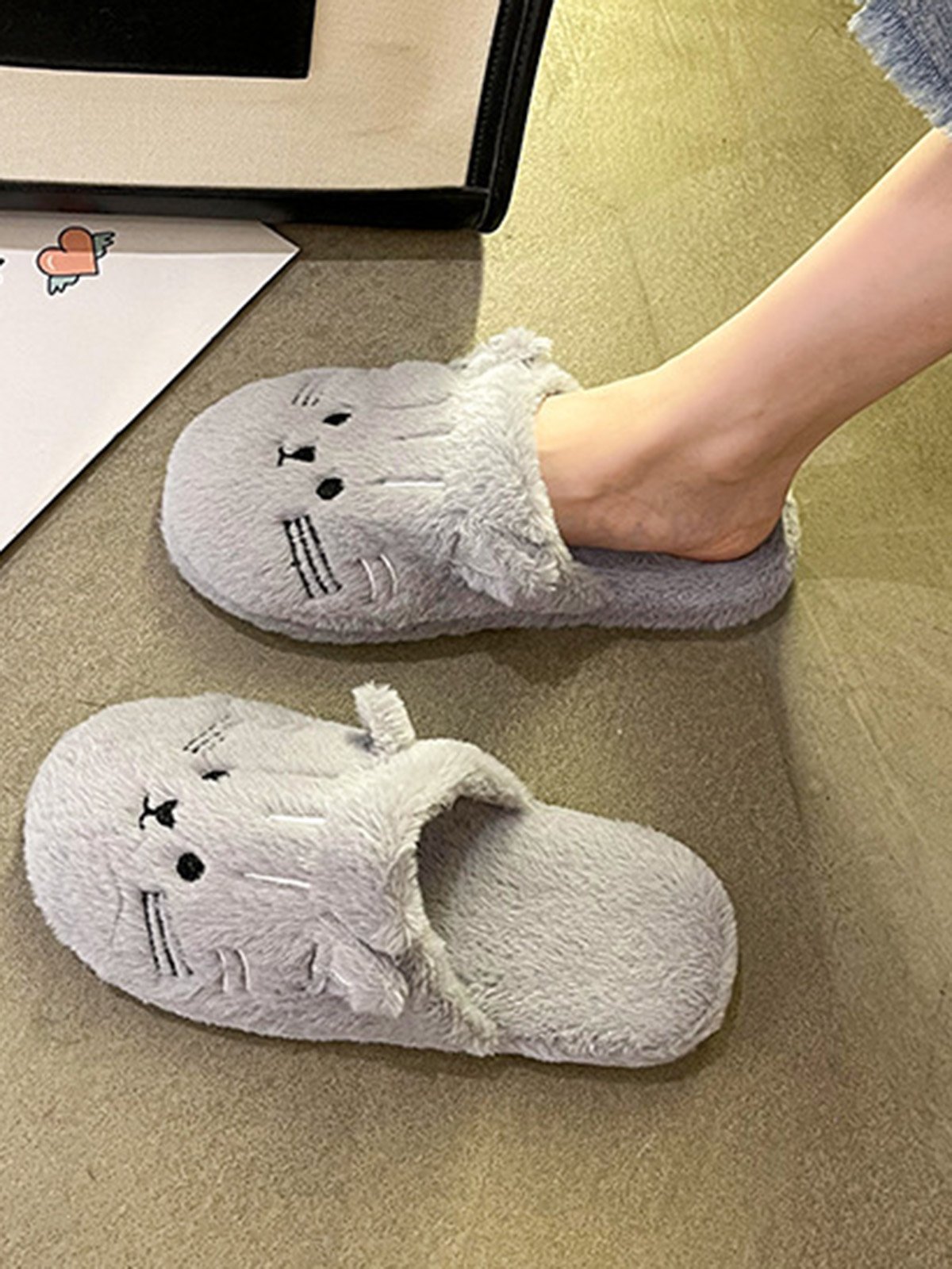 Cartoon Cat Embroidery Furry Slippers