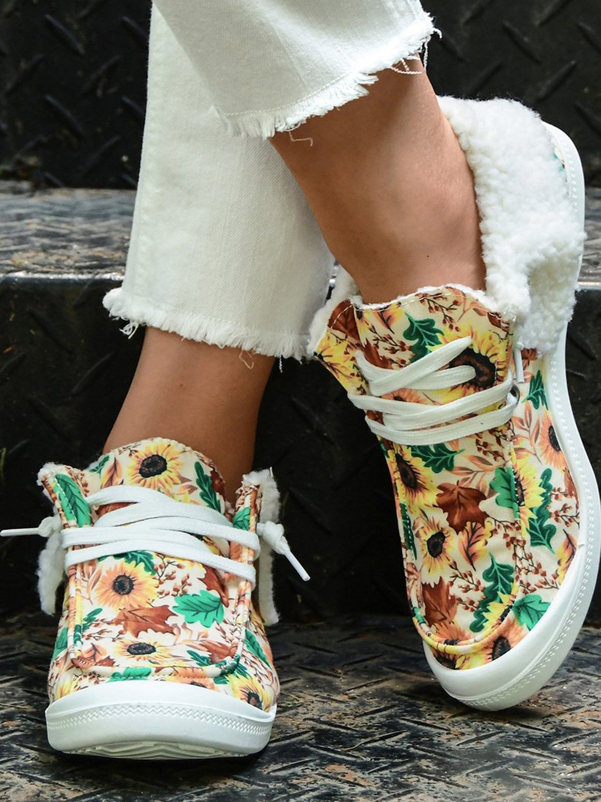 Women's Large Maple Leaf Sunflower Printed Plush Splicing Flat Shoes