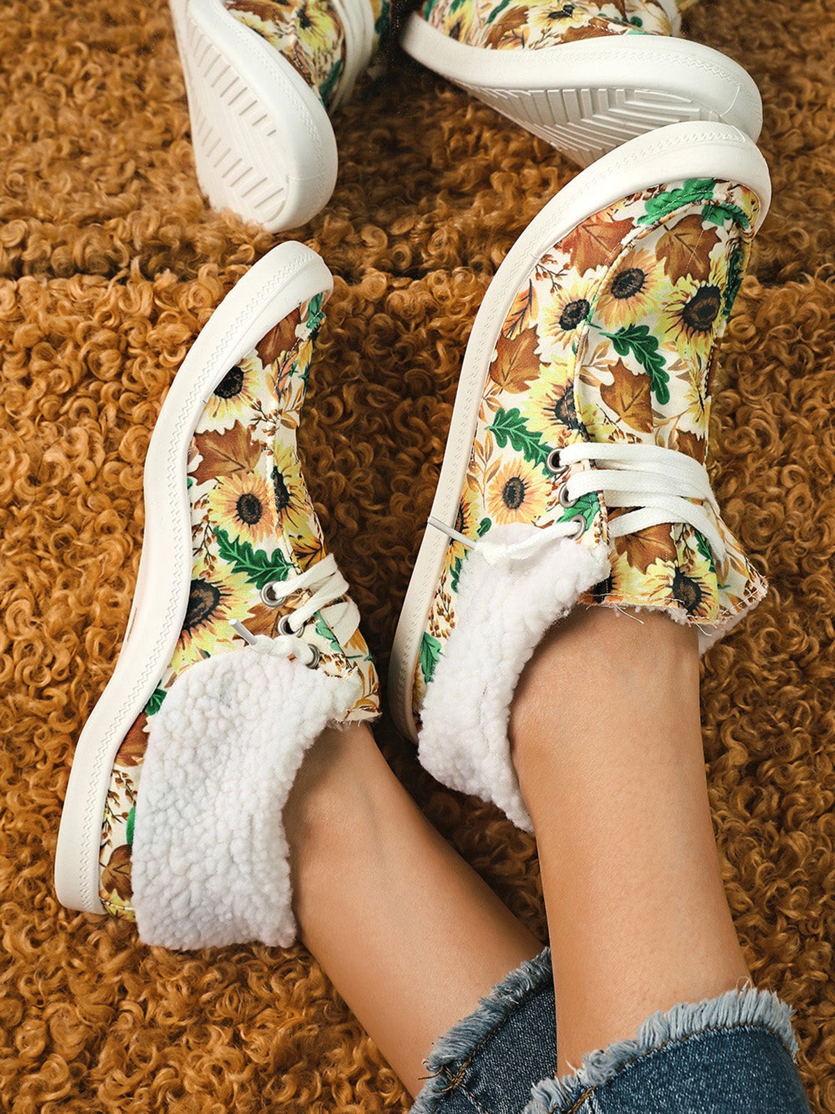 Women's Large Maple Leaf Sunflower Printed Plush Splicing Flat Shoes
