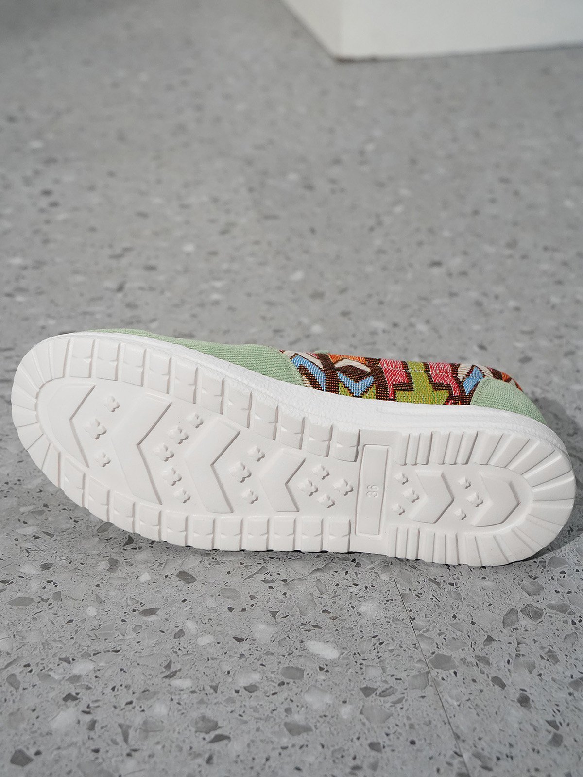 Plus Size Ethnic Split Joint Flats