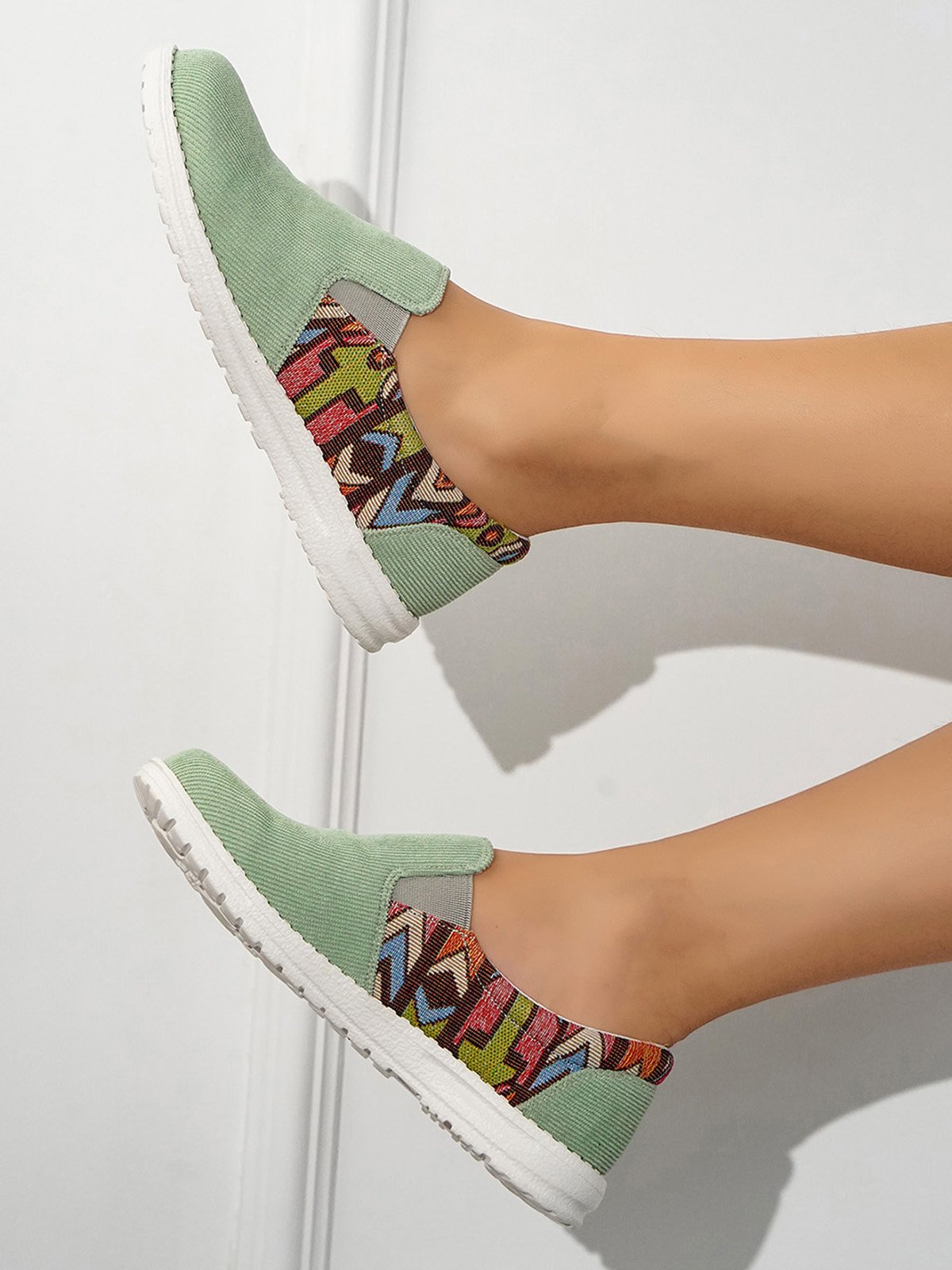 Plus Size Ethnic Split Joint Flats