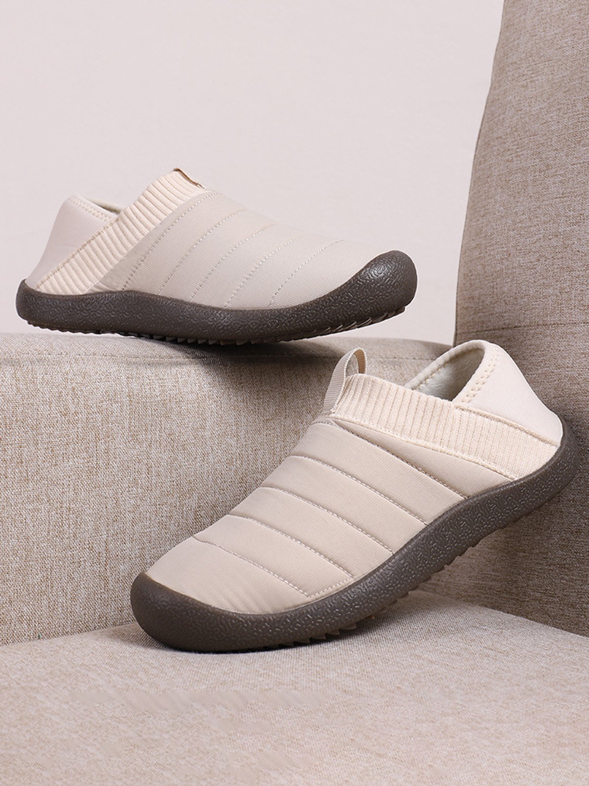 Plus Size Unisex Warm Embossed Slip On Flat Shoes